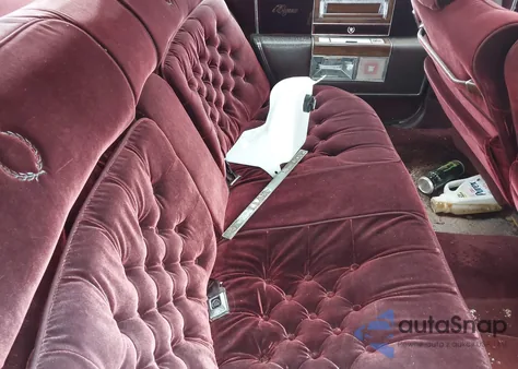 1987 Cadillac Brougham z USA, uszkodzony, nr VIN 1G6DW51Y4H9747550